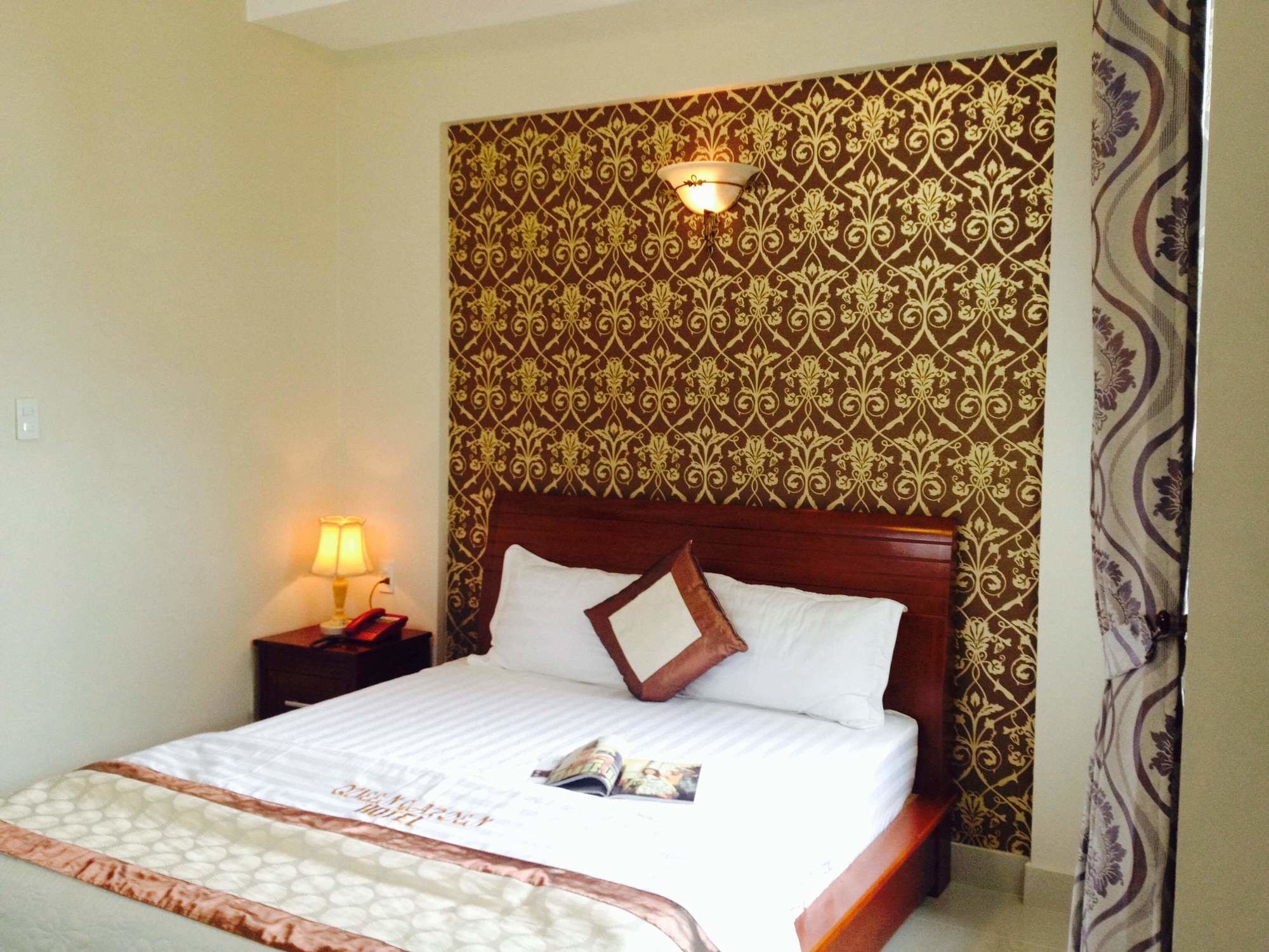 Queen Garden Hotel & Apartment Вунгтау Екстер'єр фото