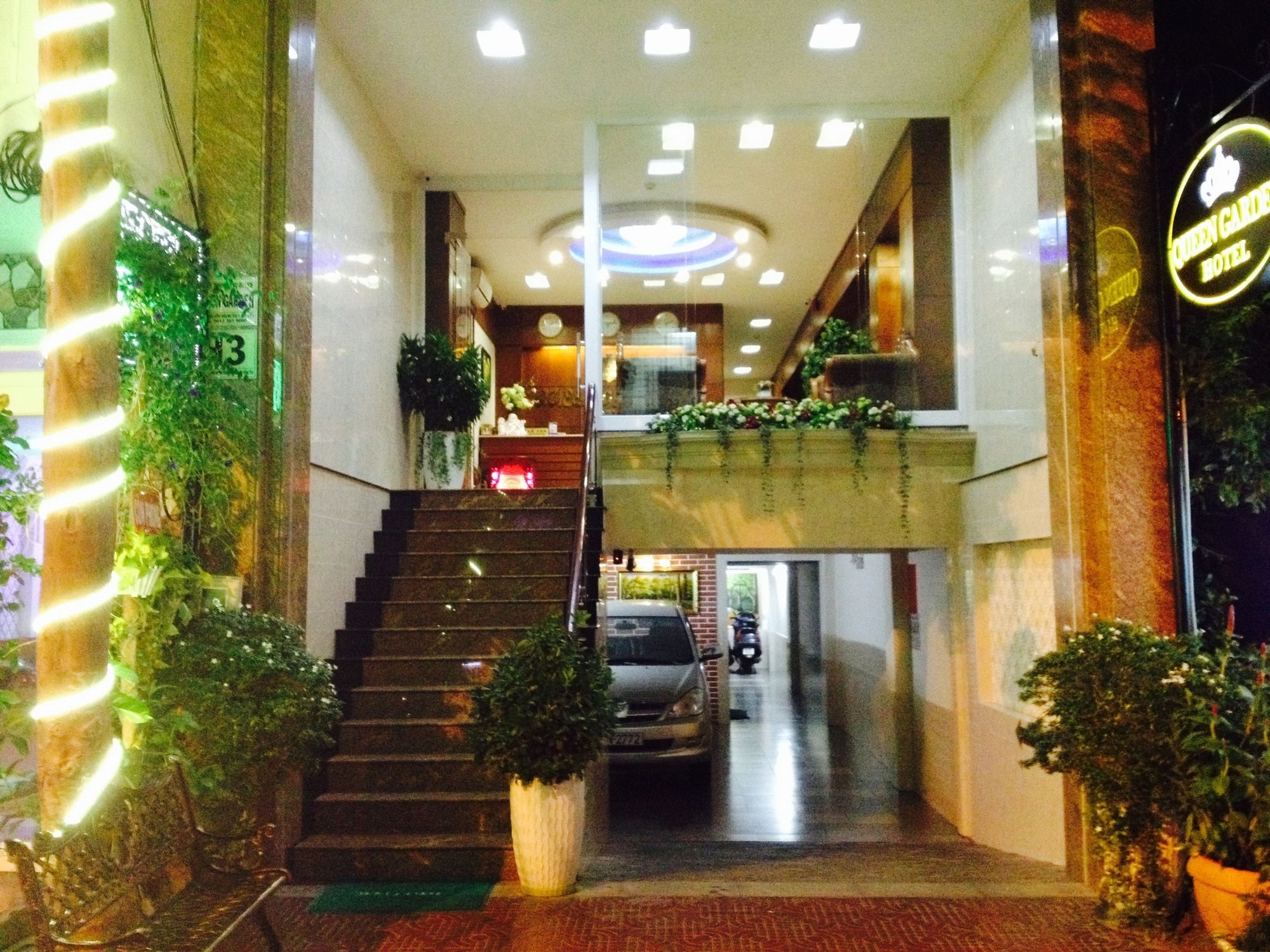 Queen Garden Hotel & Apartment Вунгтау Екстер'єр фото